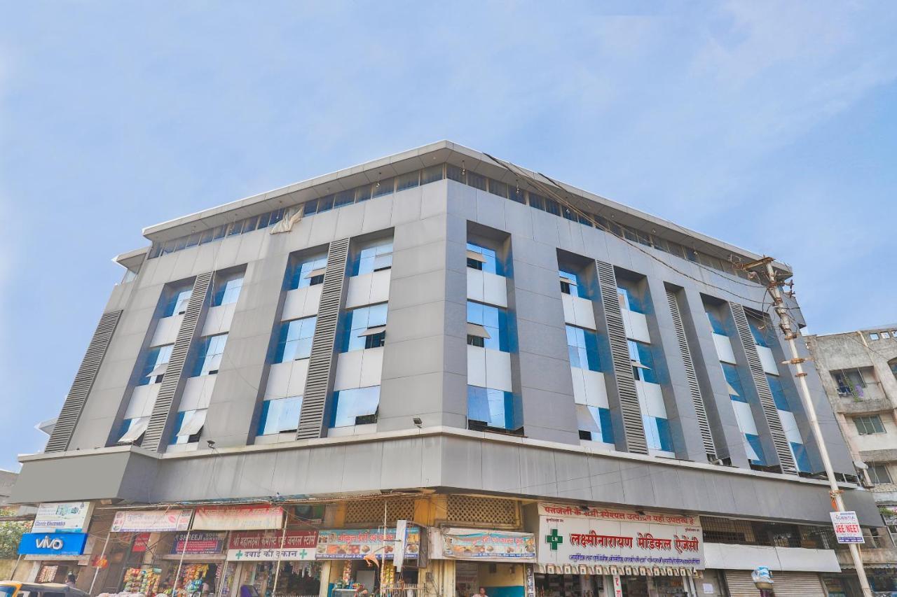 Oyo 19637 Hotel Mansi Sherotene Vapi Exterior foto